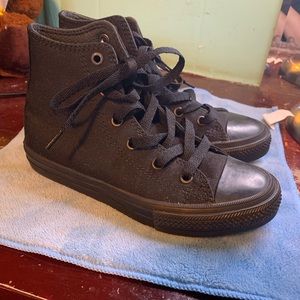 Black Chuck Taylor 2